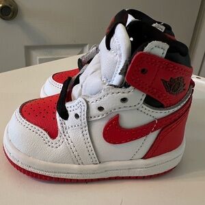 Nike Air Jordan 1 Retro High OG Red and White High-Top Sneakers - size 2c